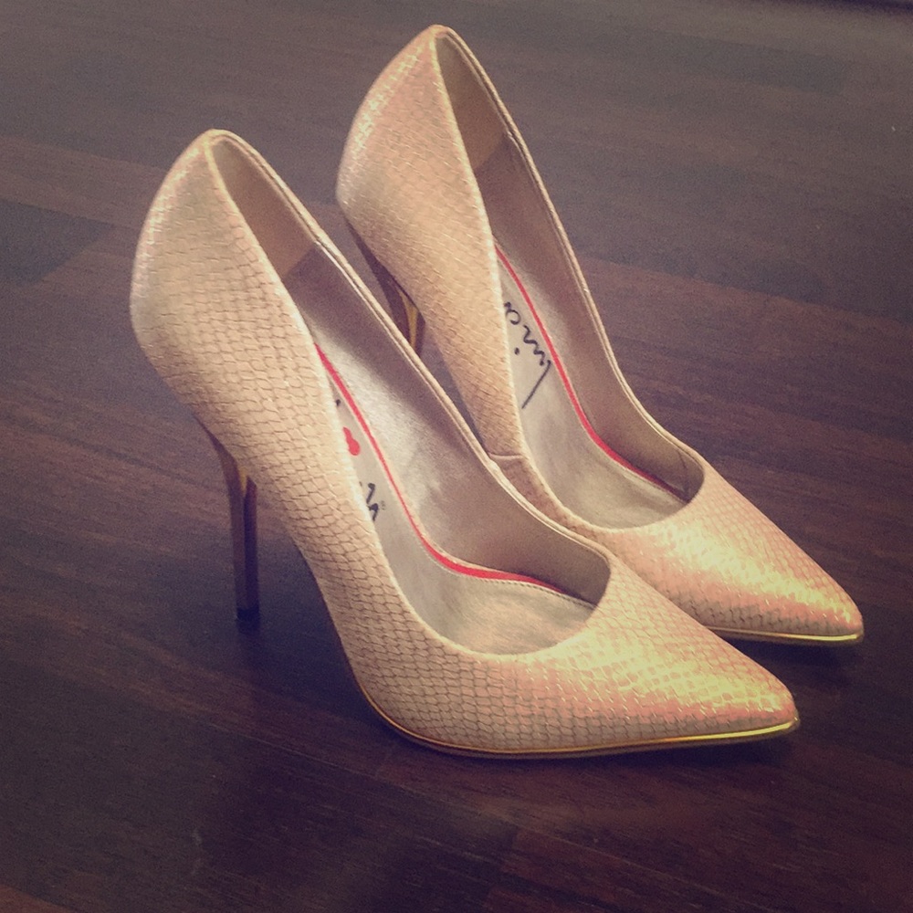 Gold Lui Chimy heels